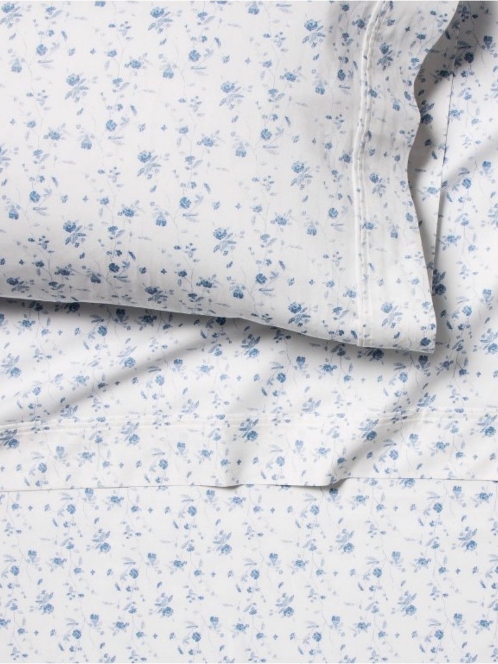 Queen Printed Performance 400 Thread
Count Sheet Set White/Blue Floral